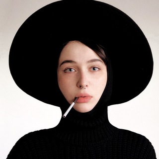 Логотип @sashshum - шум печатает…