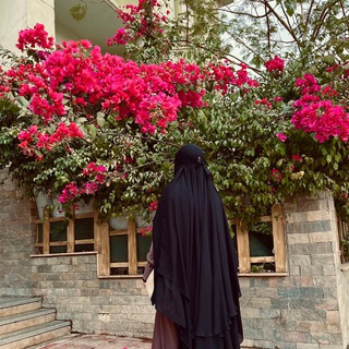 Логотип @saudiya_ksaa - أم الأسود