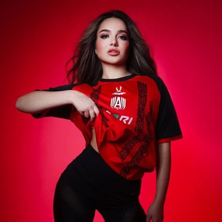 Логотип @savinanastyaa - Петличка Савиной