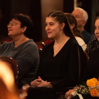 Логотип @say_something_my_dear - скажи своё словечко, друг