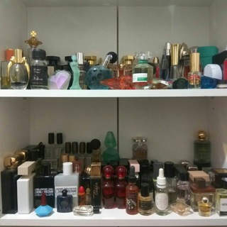 Логотип @scenthouse - Духоприимный дом