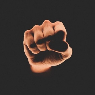 Логотип @schlagereien_kampfe_handgemenge - 💢 KO'rama 🇩🇪 - Schlägereien / Kämpfe / Straßenkämpfe / Handgemenge / Rauferei / Keilerei / Prügelei / Auseinandersetzung 🥊