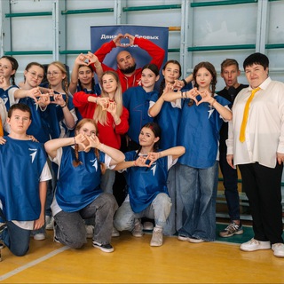 Логотип @school135 - #135 в движении📚🏫🦉