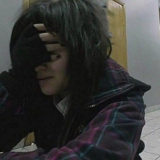 Логотип @school2010germanica - сериал школа 2010