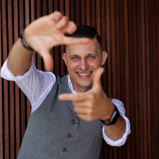 Логотип @schooltopved - Секреты ведущих: конкурсы, фишки, идеи и не только