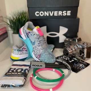 Логотип @sellsportwearusa - Вика - Buyer США Америка🇺🇸 Байер 📦 доставка