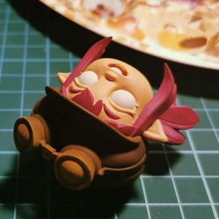 Логотип @semdoingstuff - у сёма дома