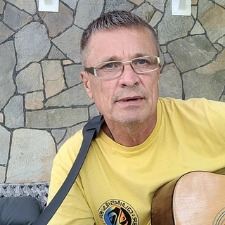 Логотип @semenpesnipodgitar - ДМИТРИЙ ВВЕРХ. Песни под гитару. Шансон. Каверы.