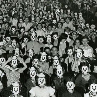 Логотип @semnemgroup - Не смешно