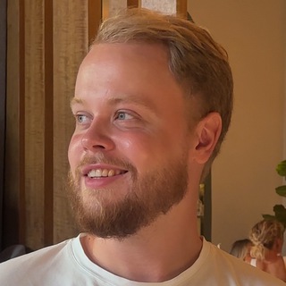 Логотип @sergeevhr - Сергеев про HR & Рекрутинг