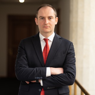 Логотип @serhiy_verlanov - ВЕРЛАНОВ