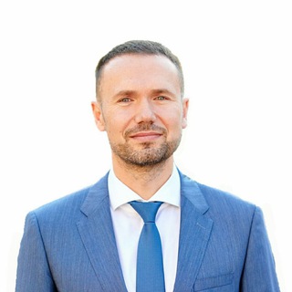 Логотип @serhiyshkarlet - Сергій Шкарлет