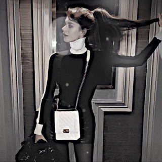 Логотип @serialssssei - serials.wibe