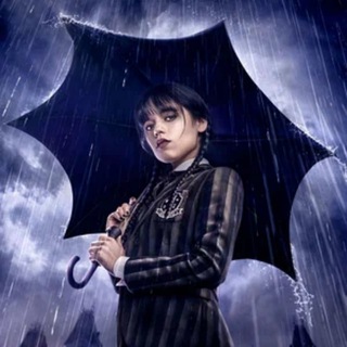 Логотип @serialy_uensdei2_uenzdei - Уэнсдэй 1-2 сезон