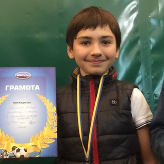 Логотип @servevolleytennis - Serve and Volley