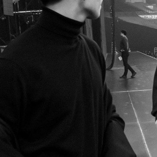 Логотип @sesaerrx - хочу