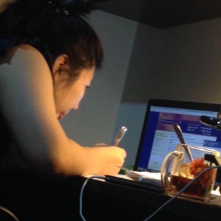 Логотип @sexdonovna - С Сендоновной говорим