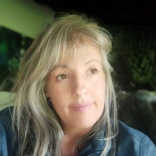 Логотип @sexualiteholistique - Centre Sexothérapie Holistique Nimra. Conscience et Sexualité avec Lecestre Magali