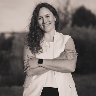 Логотип @sglavredinua - SGlavred SvitLANA KucheRENko