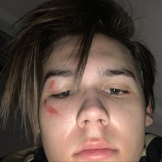 Логотип @sgolubyatnikov - клуб стильных алкоголиков