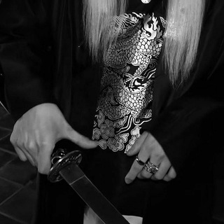 Логотип @sgxlil - вечно изящный