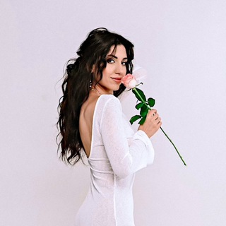 Логотип @shah_narine - Наринэ Шахраманян