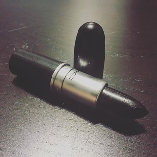 Логотип @sharikbeauty - about beauty by shharikova