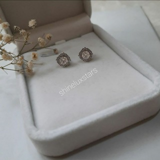 Логотип @shineluxstars - Модные Штучки💎