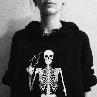 Логотип @shinigamova - Пишмашинка Шинигамовой ☀️