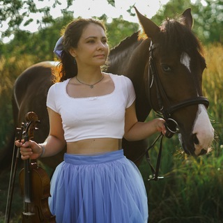 Логотип @shivasstories - Shivasstories: Развиваем маркетинг и себя