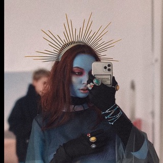 Логотип @shizoteric_bimbo - неофолк эзотерик бимбо мыш