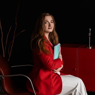 Логотип @shmakovacoaching - ПРО карьеру и развитие