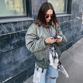 Логотип @shopaholicperm - Трачу кэш в Перми