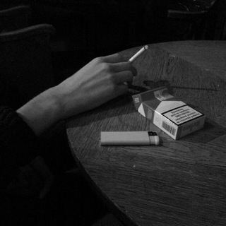 Логотип @sigaretveip - запах сигарет.🚬