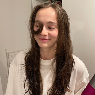 Логотип @siizaeva - walkie - talkie 🎙️