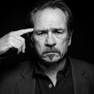 Логотип @silniyeslova_motivasiya - Сильные слова📚