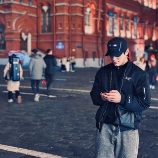 Логотип @silveerr77 - 𝘀𝗶𝗹𝘃𝗲𝗿