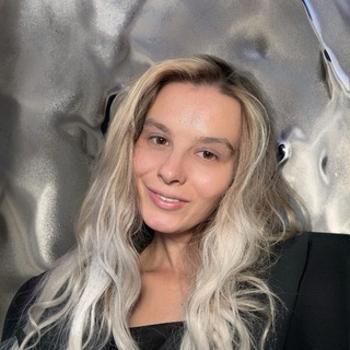Логотип @silverllina - Каролина в стране необычного