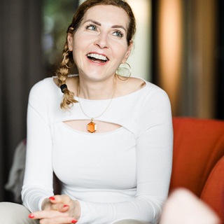 Логотип @silviagrupp - Silvia Suryodaya Grupp Offiziell