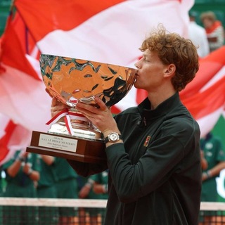 Логотип @sinnerkingtennis - 🦊💕Jannik Sinner fans💕🦊