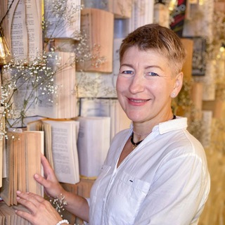 Логотип @sixhand - ПРО РЕСУРС I Лариса Ролич