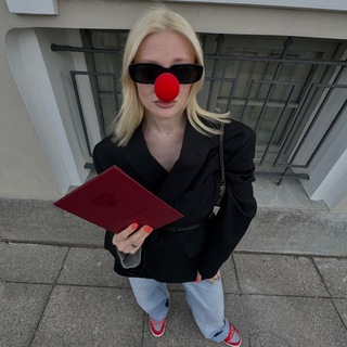 Логотип @skazalaonaa - сказала она