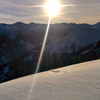 Логотип @skichat - SkiChat
