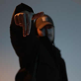 Логотип @skoelaudio - Şkœĺ