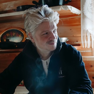 Логотип @skolavolodaraivanova - Володар. Одна семья на всю жизнь.