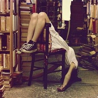 Логотип @skyler_piy - looking for a weekend