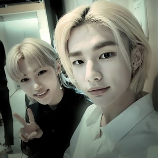 Логотип @skzneflop - #1 STAY