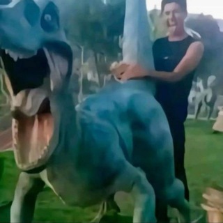 Логотип @slivki_vip1 - Мемолетчик