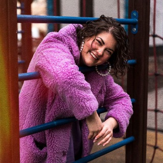 Логотип @slovami_cherez_rot - ФИЛОСОФ В АХУЕ (иногда нет)