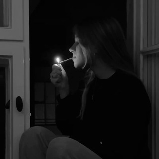 Логотип @slowdownwithme - мій будиночок думок